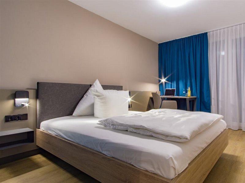 Hotel Berlin Sindelfingen Esterno foto