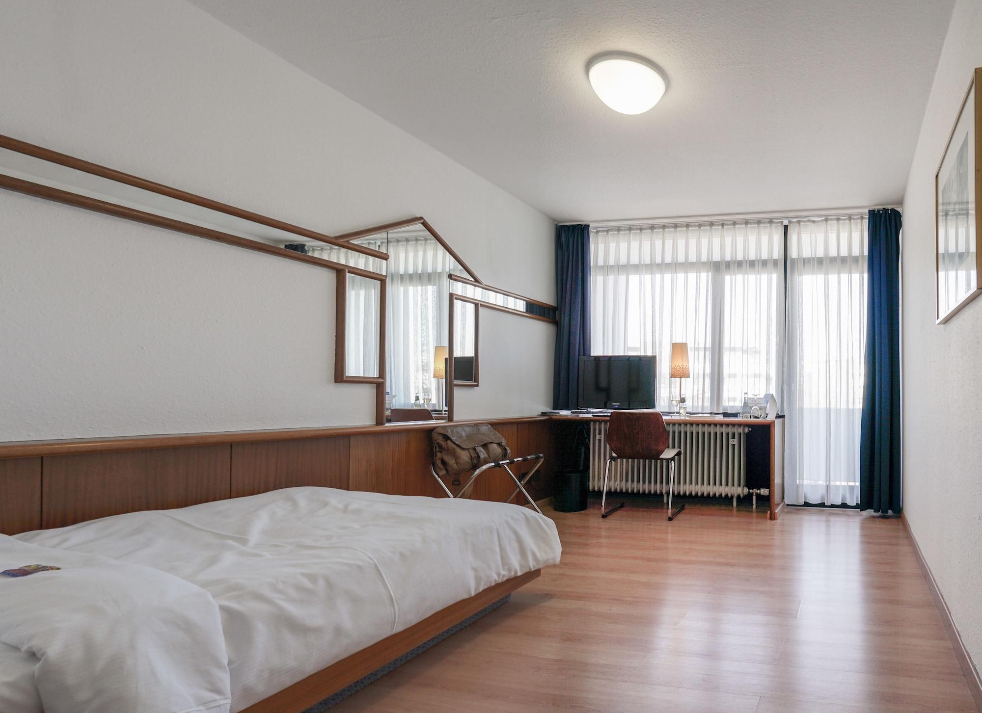 Hotel Berlin Sindelfingen Esterno foto